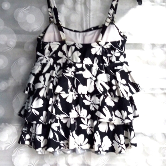 MACY'S ISLAND ESCAPE BLACK WHITE FLORAL WAIST MINIMIZER TANKINI TOP SIZE 8 NWT - Picture 6 of 7